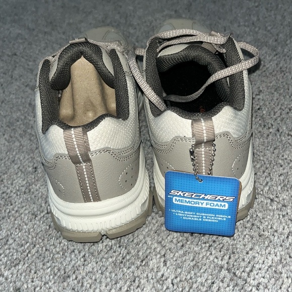 Skechers - Stamina AT - Women’s 7.5 - Picture 3 of 10